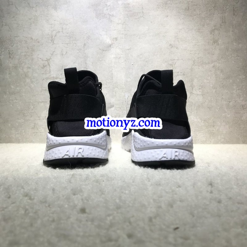 Nike Air Huarache Embroider Black White